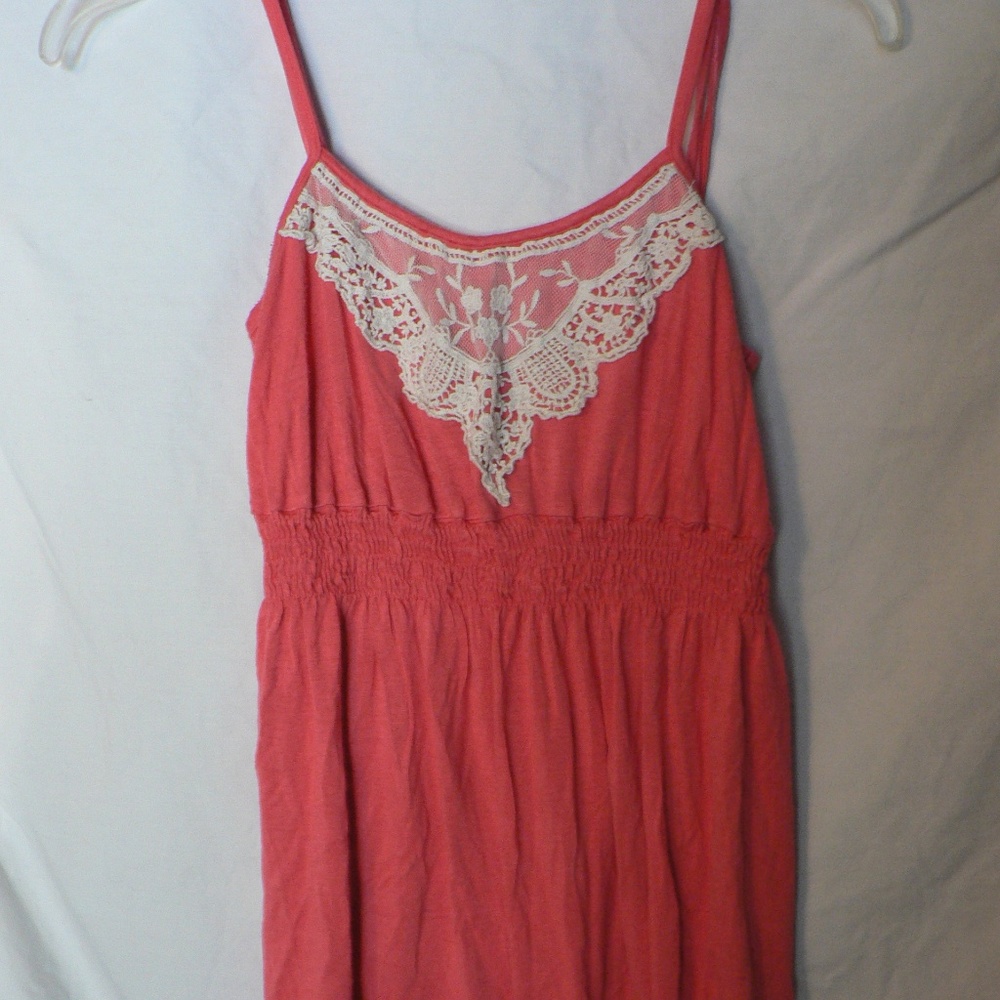women's Delia's tank top medium pink cream lace